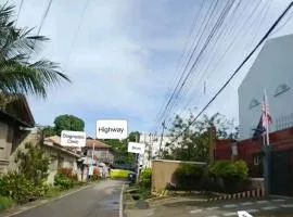 Ashley & Bill's Suites N'Garden