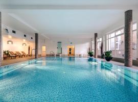 Boutique Eco Hotel Sasanka，位于斯克拉斯卡波伦巴的酒店