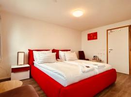 Romantic Room, Private Bathroom and Great View，位于海登的酒店