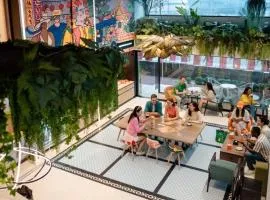 Lub d Bangkok Chinatown - Steps from Sam Yod MRT Station