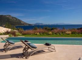 Amber by the sea，位于Évyiros的酒店