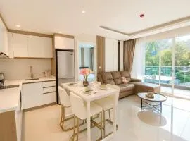 Bright Modern 2BR Condo Near Central with Pool, Gym & Mountain View