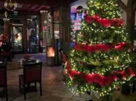 沃德拉喀斯特酒店