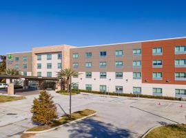 Holiday Inn Express & Suites - Chalmette - New Orleans S by IHG，位于查尔梅特的酒店
