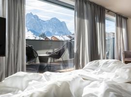 Hotel MAYR，位于卡斯特尔罗托的酒店