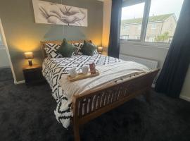 West Lakes 3 Bedroom - Sleeps 5 - Self Check In - Fully Furnished House，位于沃金顿的酒店