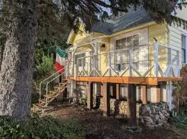 Historic HM, Mountain Views, Hot Tub, Steam Room