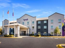 Spark by Hilton La Grange，位于La Grange的酒店