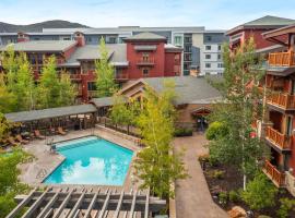 Hilton Grand Vacations Club Sunrise Lodge Park City，位于帕克城的酒店