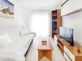 Stunning Apartment In Vinaroz With Wifi