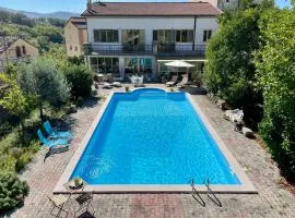 Luxurious Mountain Villa with Pool in Puglia