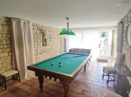 Gîte des Trois Coeurs, 4-8pers, charme ancien et salle de jeux