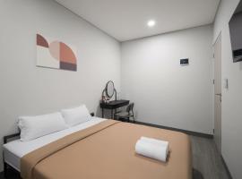 Cove Anasera，位于Jombang的酒店