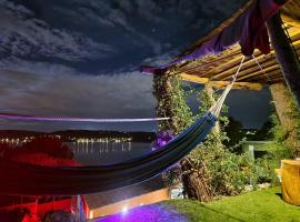 Love room Home Paradise，位于伊斯特尔的酒店