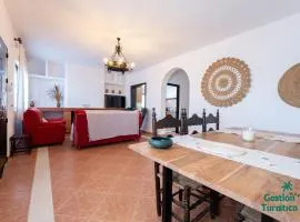 Casa grande en la Ermita de la Bella