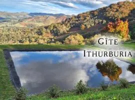 费莫伊图布瑞阿酒店