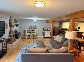 Pikes Peak Vista House - Extended Monthly Stays，位于Monument的酒店