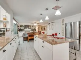 Greenwood Retreat Perfect for Travel Nurses!