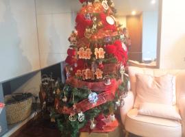 Luxury 3 Bedroom Penthouse With Private Garage，位于布拉加的酒店