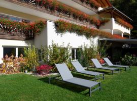 Saldur Small Active Hotel，位于斯卢德尔诺的酒店