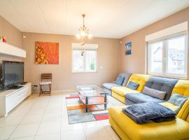 Ma Vie'La - Swimming Pool - Balneo - Jacuzzi - Sauna，位于Rhinau的酒店