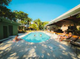 Viajero La Fortuna Hostel，位于福尔图纳的酒店