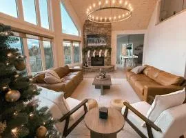 Driftwood Luxe Lakefront Retreat - Tobermory