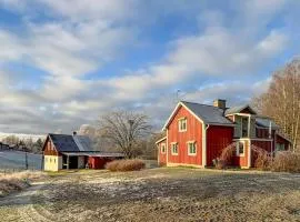 Cozy Home In Årjäng With Wifi