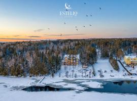 Estello Suites & Spa，位于梅干提克湖的酒店