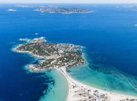 Isola dei Gabbiani - Land of water，位于波多博罗的露营地