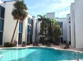 Tropical Palms Hotel