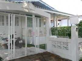 Sukkeehouse，位于格兰岛的住宿