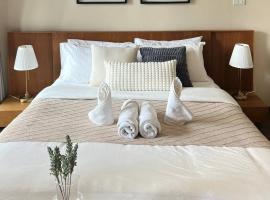 1minBTSThonglor:NearEmDistrict|Balcony|Washer|WiFi，位于Khlong Toei的酒店