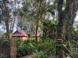 Bamboo Hideaway Resort，位于麦岛的酒店