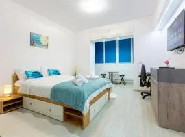 MODERN Studio ApArt Hotel - near AquaPark Amazonia and Hospitals Babes and Cardiology