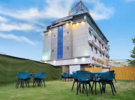 Sai Paradise lodging and Boarding，位于Dombivli的酒店