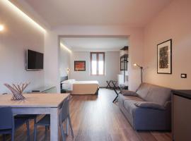 Emmahouse Carla，位于苏尔莫纳的酒店