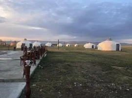 Nomad equestrian Luxury Ger camp