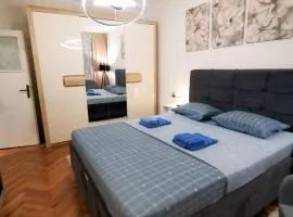 Apartman Aki