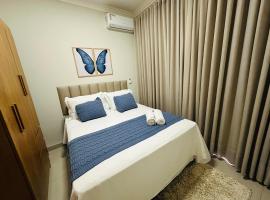 Aconchego e praticidade，位于Mineiros的酒店