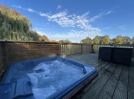 Athelington Lodge - Willow