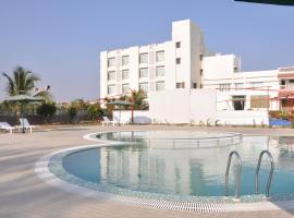 Goverdhan Greens Resort Dwarka l Hotels In Dwarka，位于德瓦尔卡的酒店