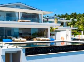 BLUE BUTTERFLY Luxury Pool Villa Koh Samui，位于苏梅岛的酒店