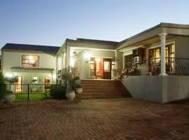 Sea Whisper Guest House & Self Catering