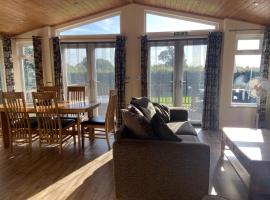 Field View 2 bed - Hazel，位于埃耶的酒店