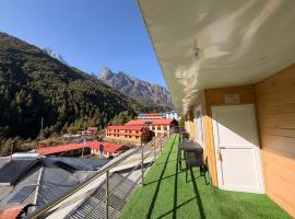 Phakding Camp One Lodge，位于Phakding的酒店