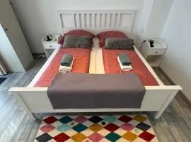 FeWo Elbo46 mit Balkon, Waschmaschine & Smart TV