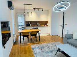 Dinka Apartments Park Lake，位于图兹拉的酒店