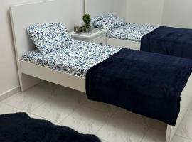 Bed space in Luxury hostel - سرير مفردفي شقة فندقية，位于沙迦的酒店