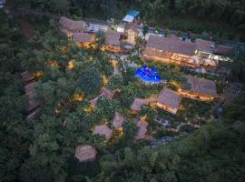 Asia Tropical Resort and Spa，位于Làng Coc的酒店